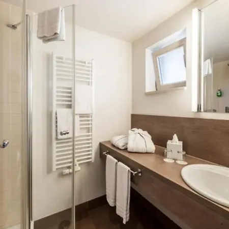 Hotell Beech Plauer 4*