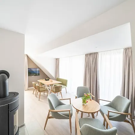 Beech Plauer 4*