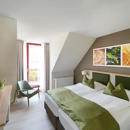 Beech Plauer 4* Ganzlin