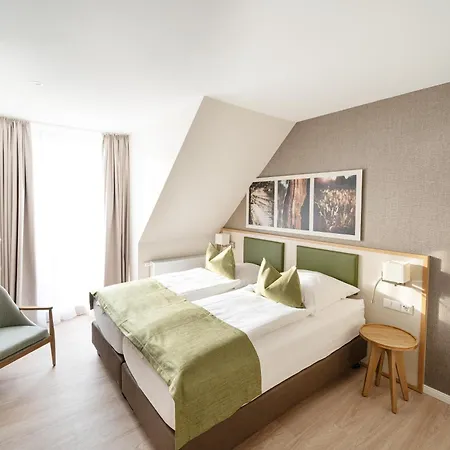 Beech Plauer Hotell 4*